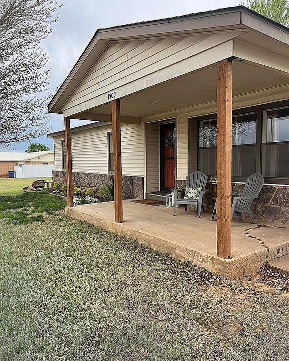1509 N Maple St, Seiling, OK 73663 Zillow