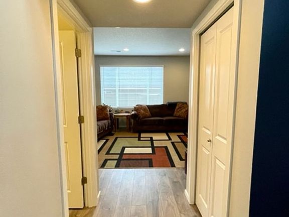 5th image of 20584 SE Evian Ave