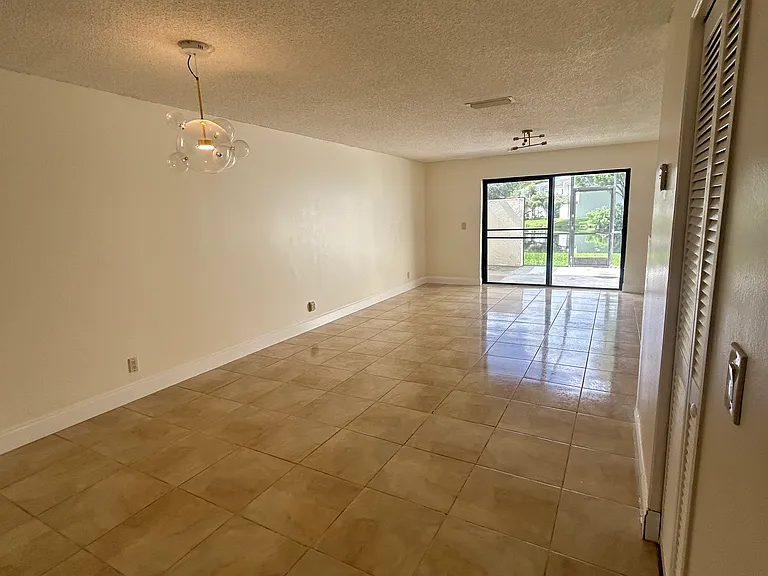9884 NW 15th St — Photo 17