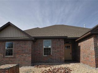 1101 Ellen Ray Ln, Centerton, AR 72719