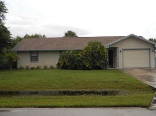 5515 Hickory Dr, Fort Pierce, FL 34982