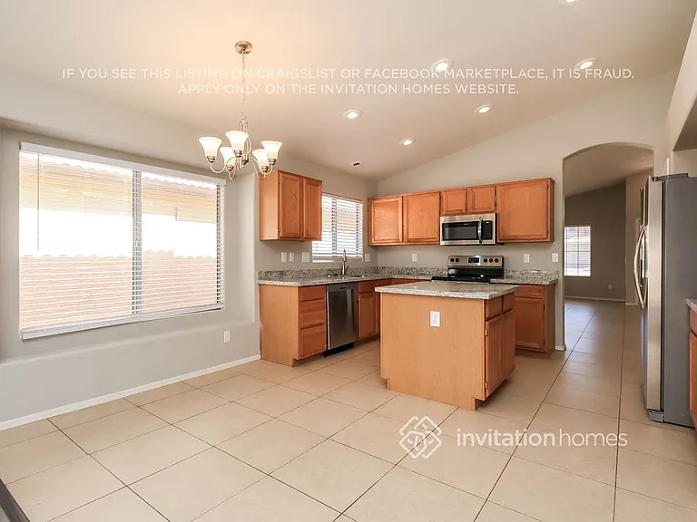 5214 W Geronimo St — Photo 5