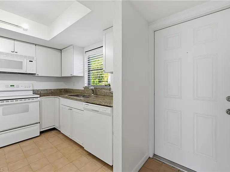 28161 Pine Haven Way #131 — Photo 11