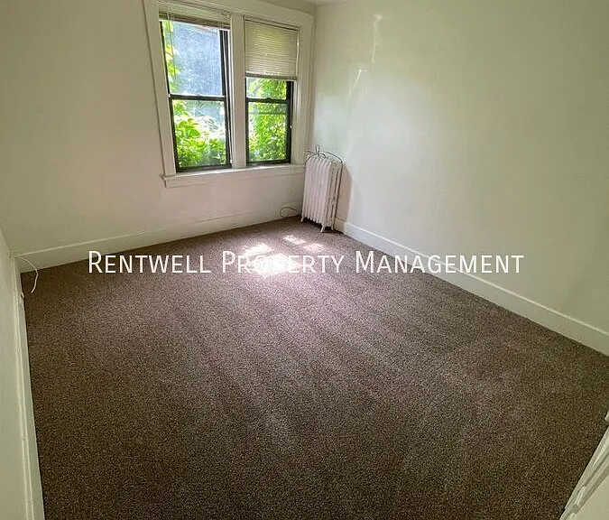 736 Franklin Ave #1 — Photo 9