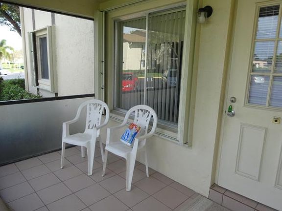 2nd image of 110 Lake Pine Cir APT A-1
