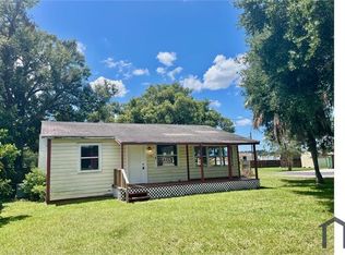 5735 8th St, Zephyrhills, FL 33542