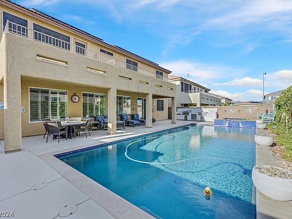 2nd image of 979 San Carlos Creek Ln