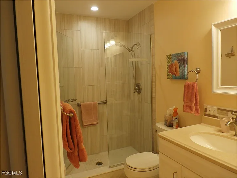 11140 Caravel Cir #109 — Photo 9