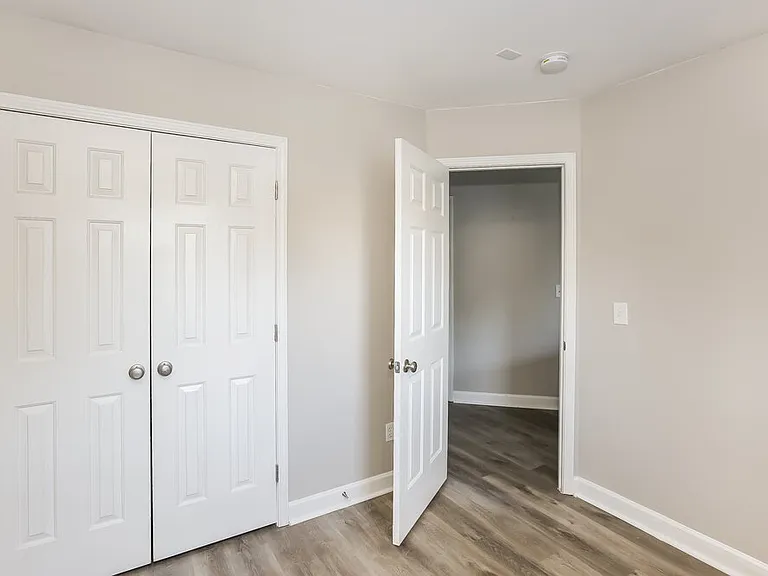 735 Continental Dr — Photo 15