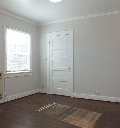 2nd image of 5520 Franklin Ave #1/2