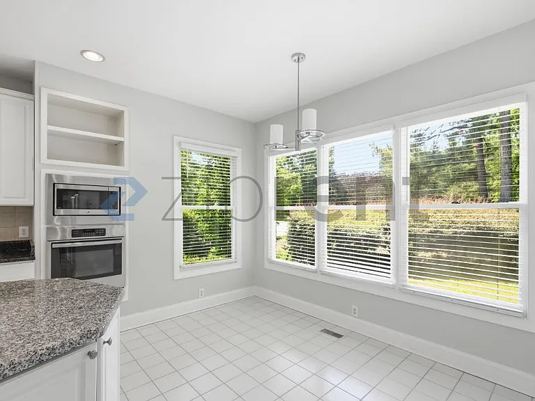 73201 Burrington — Photo 20
