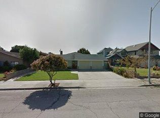 317 S 6th St, Lompoc, CA 93436