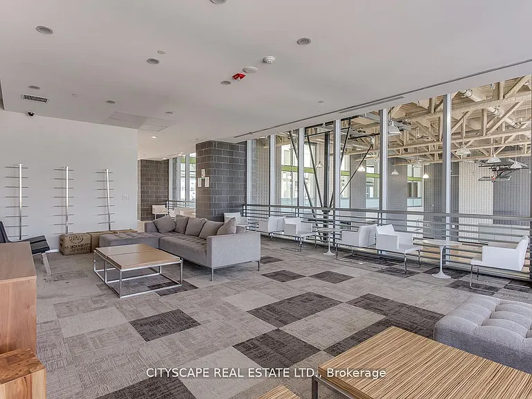 365 Prince Of Wales Dr E #611 — Photo 32