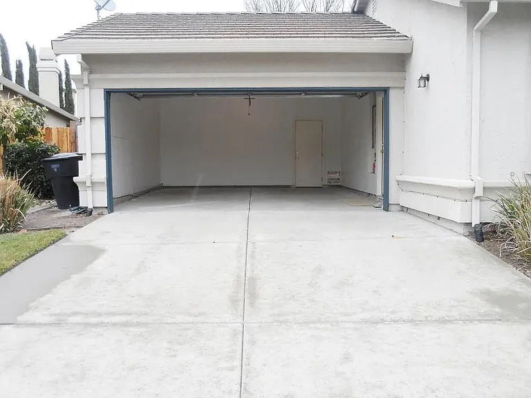 10 Penelope Ct — Photo 4