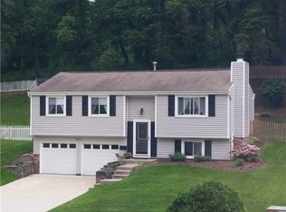 357 Fruitwood Dr, Bethel Park, PA 15102