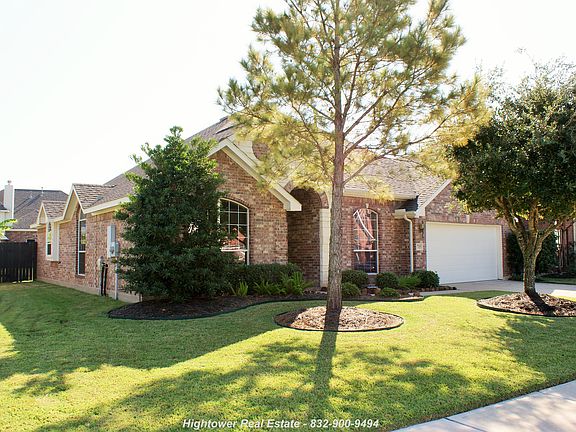 4th image of 715 River Delta Ln