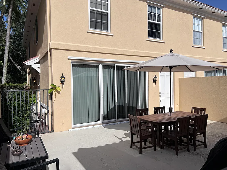 3368 Greenway Dr — Photo 3