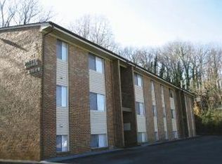 6154 Darby Rd, Roanoke, VA 24012