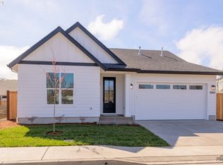 3201 Wildflower Dr, Springfield, OR 97478