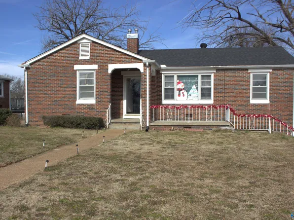 1111 E 3rd St, Tuscumbia, AL 35674