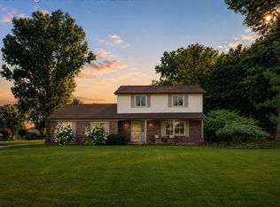 9694 Klais Rd, Clarkston, MI 48348