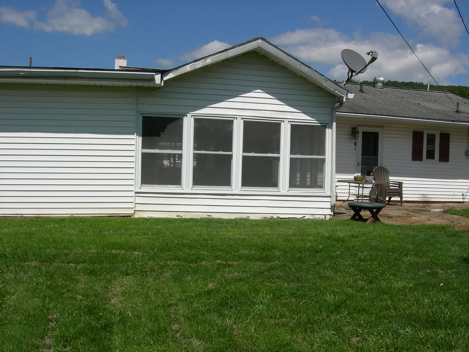 3 bed, 1.5 bath, 1120 sqft, $1,600 — Photo 4