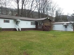26 Clinton St, Galeton, PA 16922
