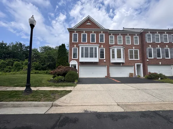 26121 Nimbleton Sq, Chantilly, VA 20152