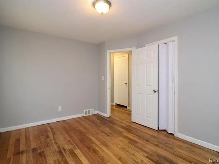 11689 Wayburn St — Photo 8
