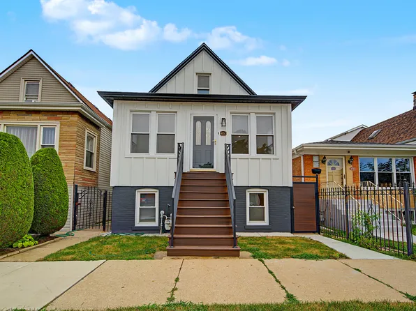 4852 W Melrose St, Chicago, IL 60641