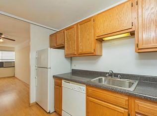 830 W Buena Ave #1009, Chicago, IL