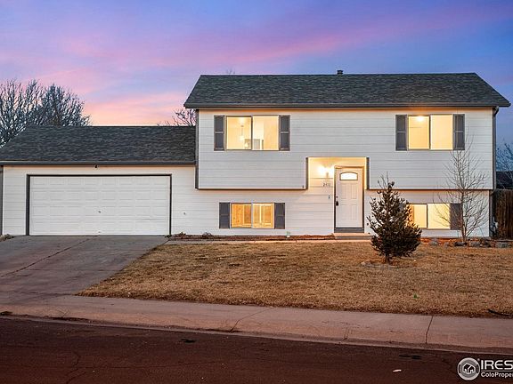 5th image of 2410 Aspen Ave