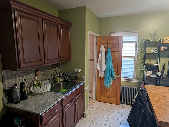 5th image of 57 Skillman Ave #2