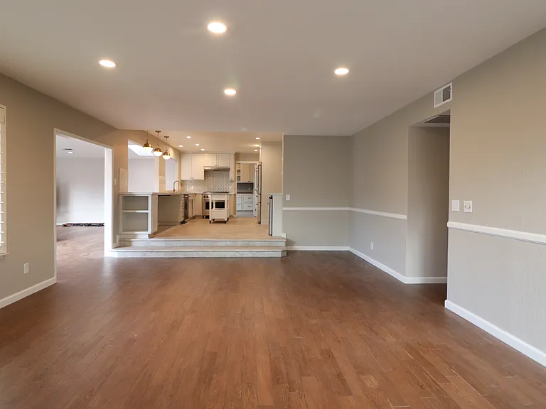 565 Clubhouse Dr — Photo 14