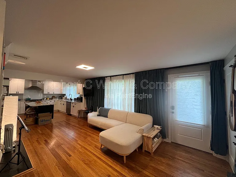 233 S Rolling Acres Rd — Photo 6
