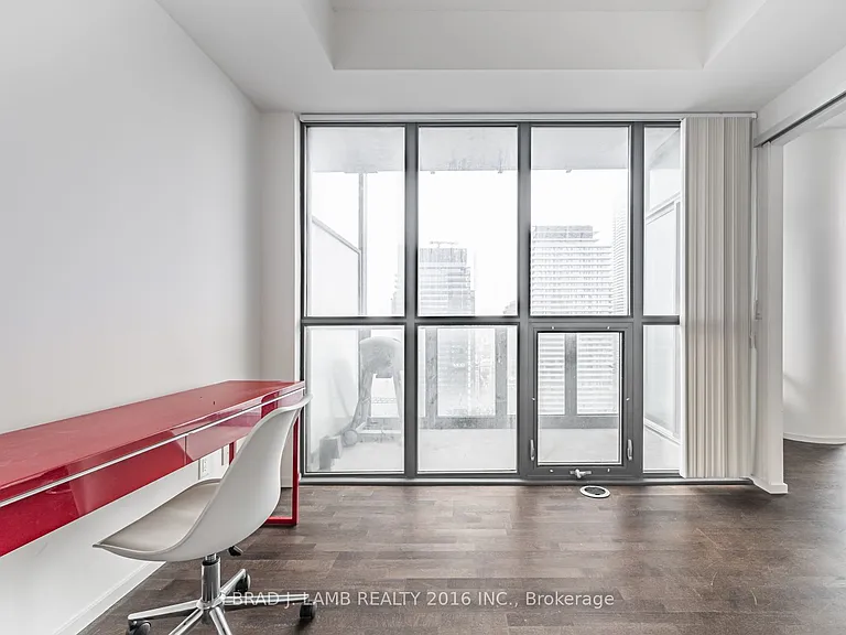 101 Charles St E #4106 — Photo 15