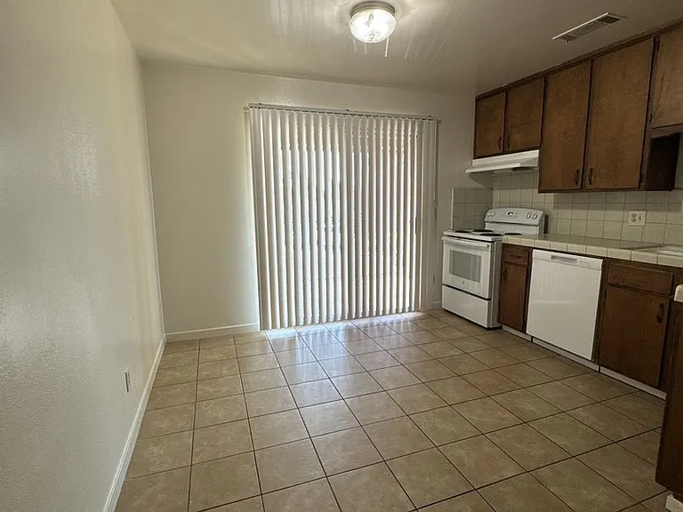 733 County Center Drive 3143 #49 — Photo 8