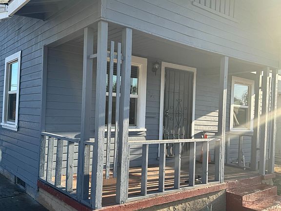 2nd image of 575 W Weldon Ave