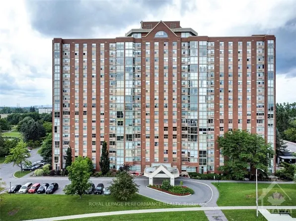 2760 Carousel Cres #1209, Ottawa, ON K1T 2N4
