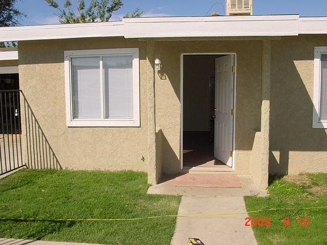 1st image of 607 W Avenue H8