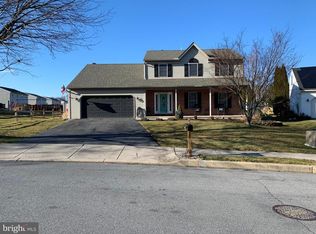104 Slater Dr, Wernersville, PA 19565