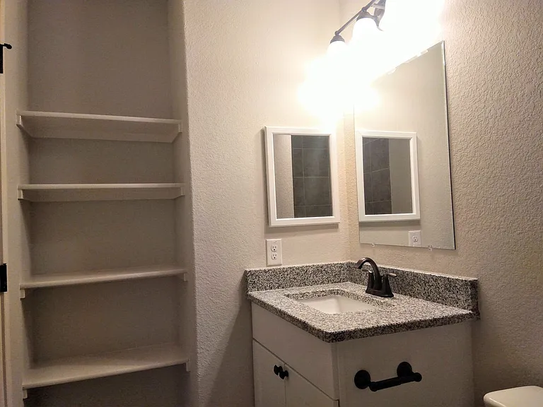6315 Melanzane Ave #1 — Photo 33