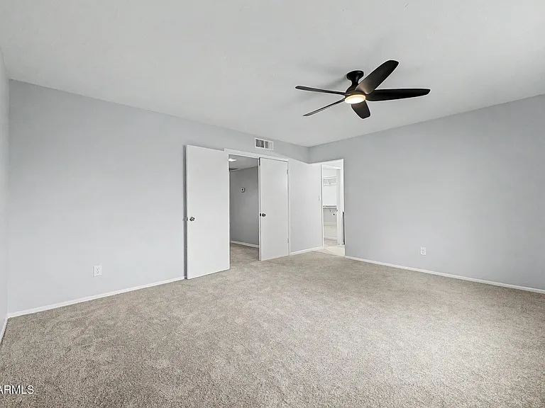 2457 W Redfield Rd — Photo 24