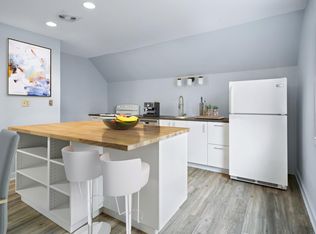 76 Sparks St #R, Cambridge, MA 02138