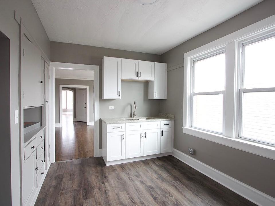 1st image of 7622 S Marshfield Ave #1
