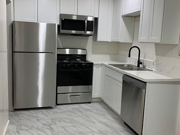 2nd image of 4025 Inglewood Blvd #2