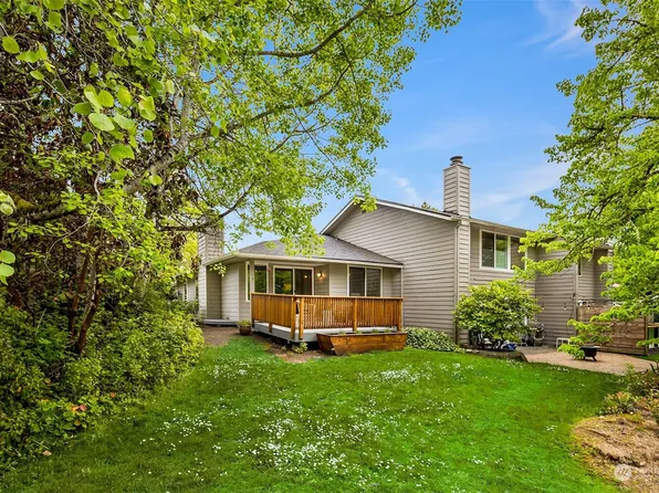 1051 Blue Heron Avenue NE, Bainbridge Island, WA 98110