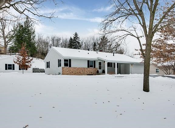 2nd image of 13724 E Wellington Cres