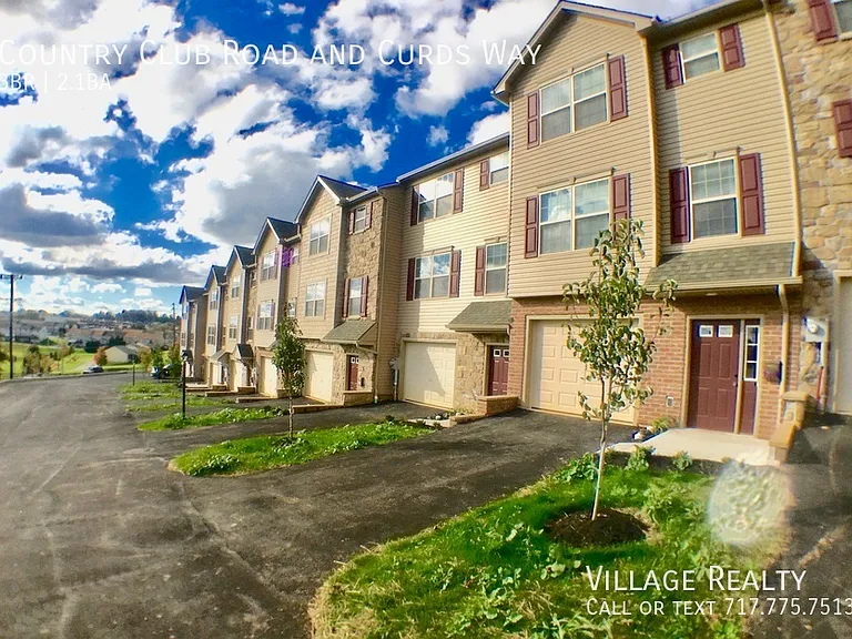 Country Club Rd — Photo 104