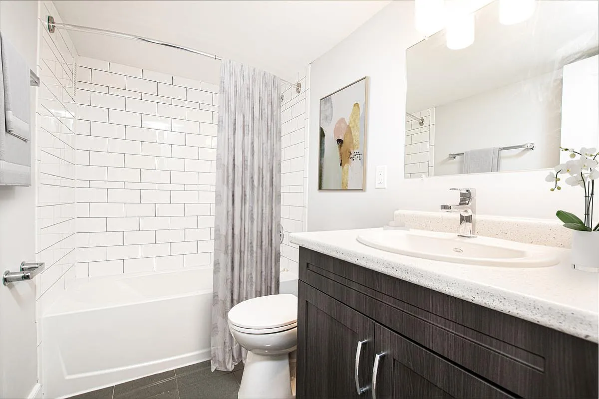 619 Woodbine Avenue — Photo 3